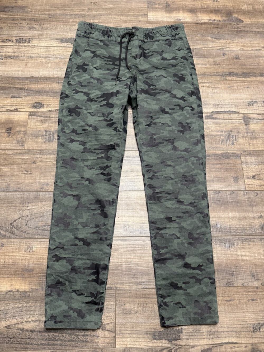 Bevy Flog Camouflage Drawstring Pants - Green Camo Women's Size 27